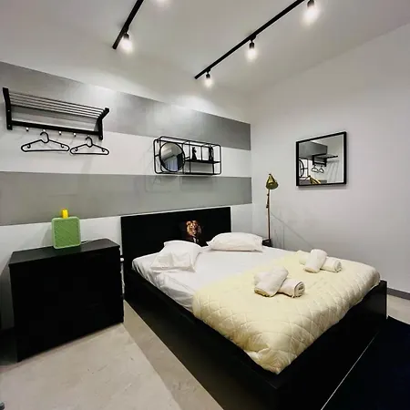 Poseidon Klathmonos By Zeussuites Athens